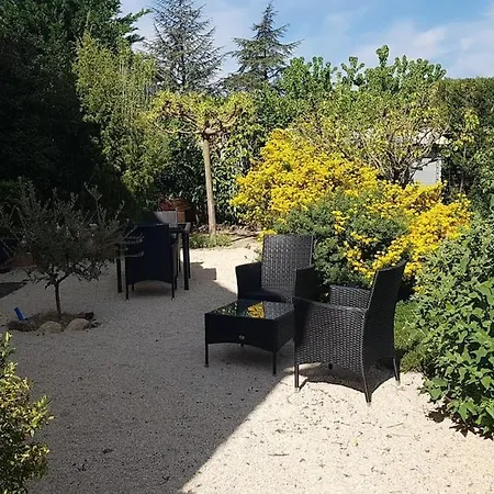 Lou Pichoun Au Coeur D'un Village Provencal
